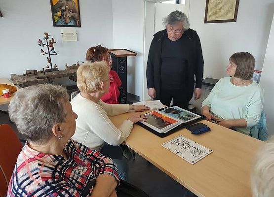 Grafika 1: Warsztaty Ceramiczne