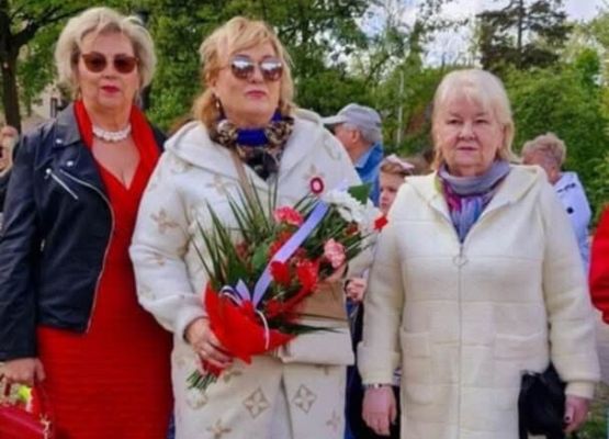 Grafika 1: Święto Narodowe Trzeciego Maja na Skwerze Orła Białego w Lęborku.