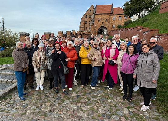 Grafika 5: Lęborski Uniwersytet Trzeciego Wieku Projekt  ARTYSTYCZNY UTW