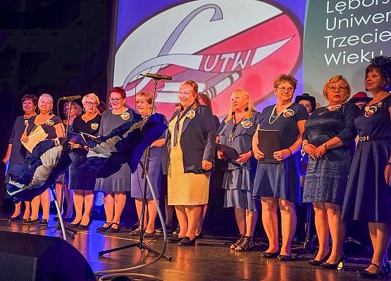 Grafika 2: 25 lat Lęborskiego Uniwersytetu Trzeciego Wieku