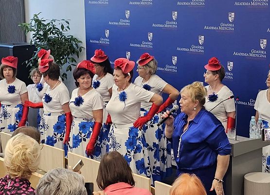 Grafika 4: Gdańska Akademia Medyczna Nauk Stosowanych