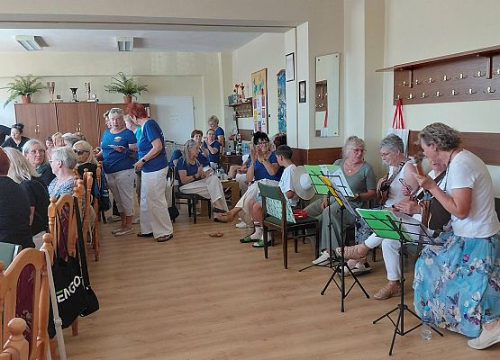 Grafika 9: 25 lat Lęborskiego Uniwersytetu Trzeciego Wieku